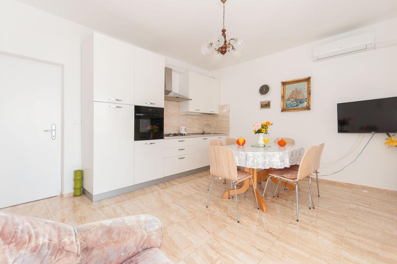 Marija Apartment Pisak