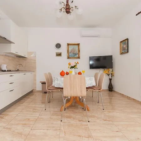 Apartments Marija Pisak Exterior photo